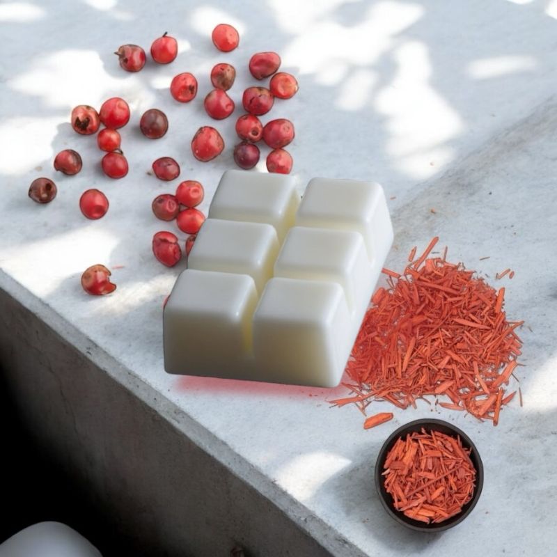Φωτογραφία από Sandalwood & Pink Pepper