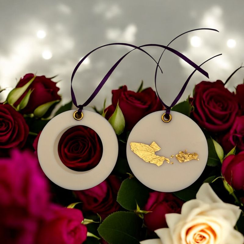 Φωτογραφία από Roses & Vanilla with 24k Gold • Set of 2