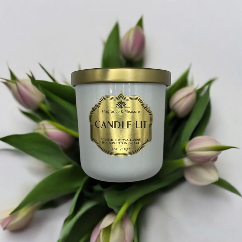 Φωτογραφία από Soy Candle Without Scent (Classic Size)