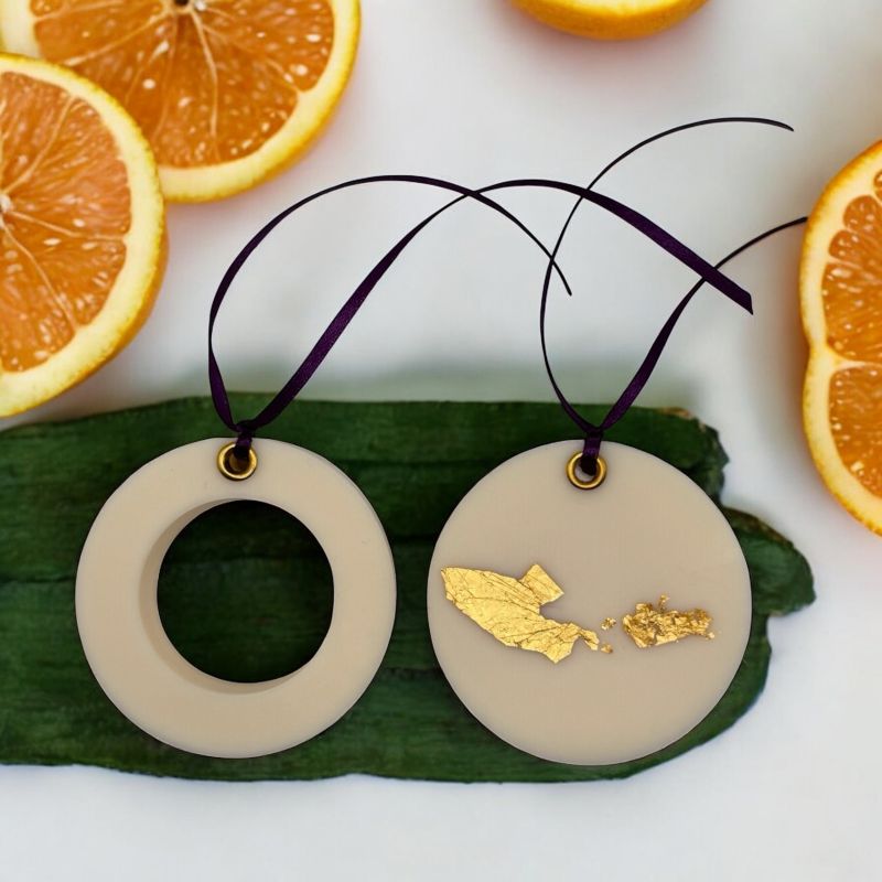 Φωτογραφία από Citrus with 24k Gold • Set of 2