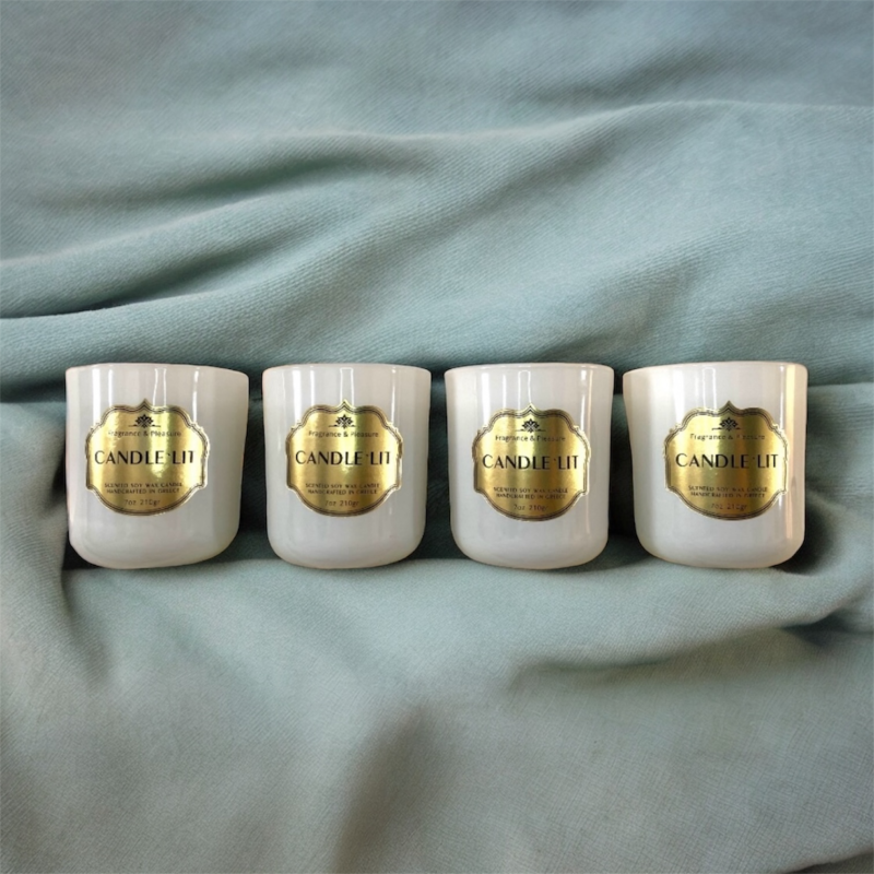 Φωτογραφία από GIFT BOX FOR 4 CLASSIC SIZE CANDLES